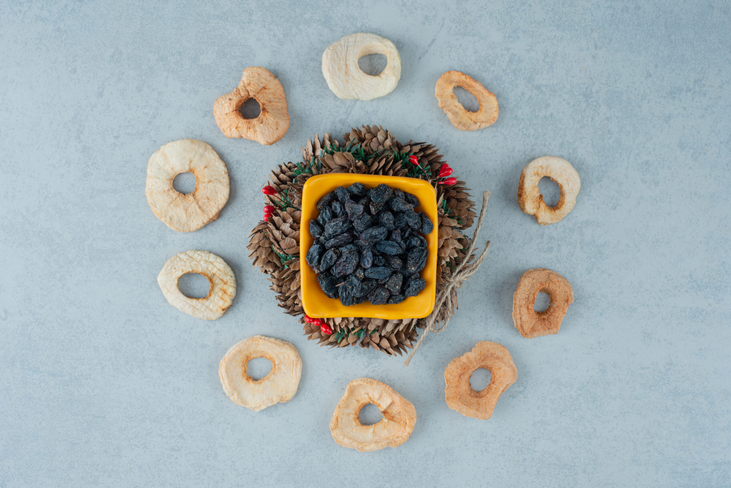 Freeze Dried Organic Fruits Chips and Whole Suppliers from India